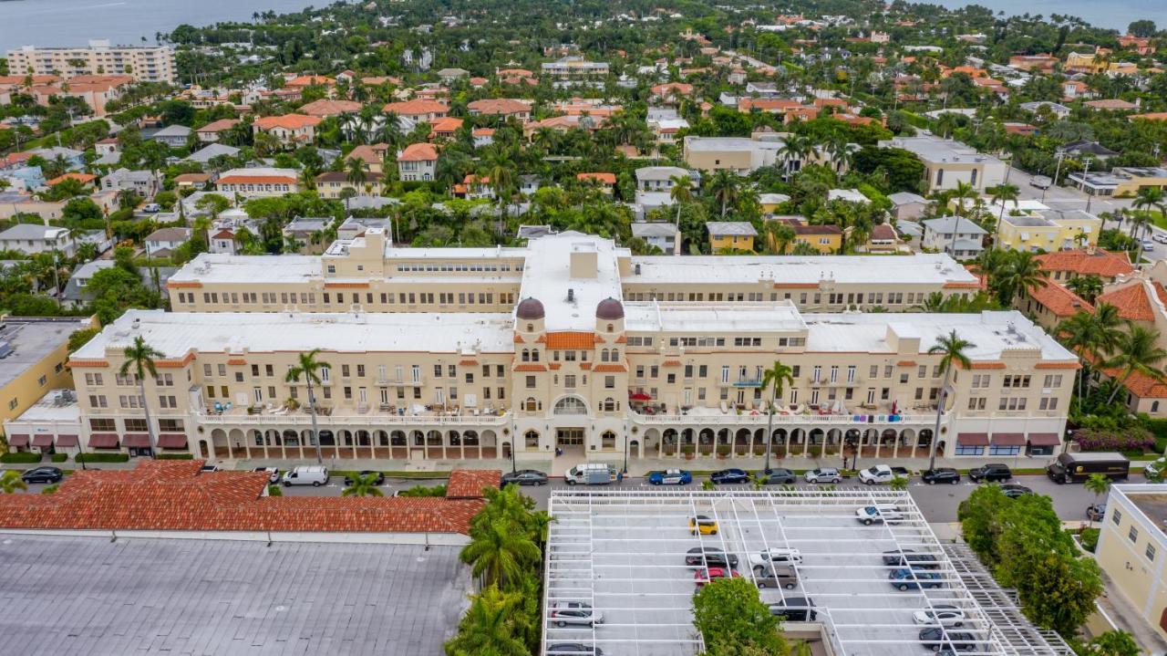 Palm Beach Island Condominiums Экстерьер фото
