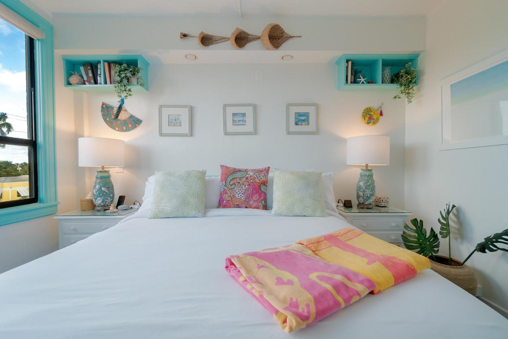 Palm Beach Island Condominiums Экстерьер фото